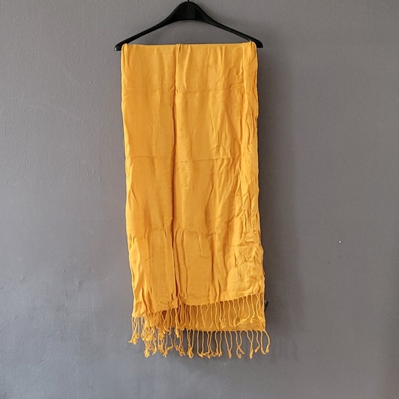 Scarf - Picture 2 of 5